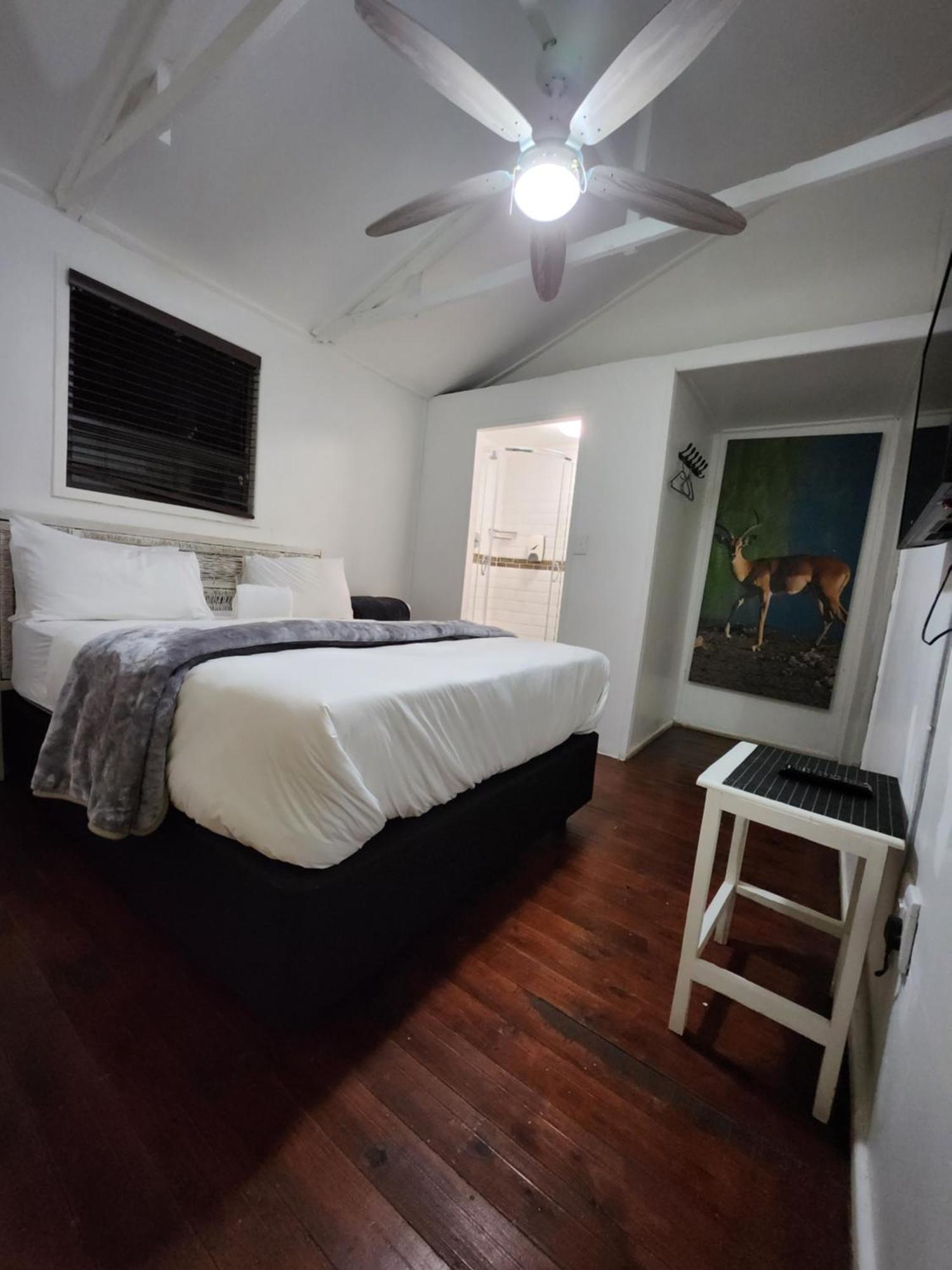 Casa de hóspedes Fm Guest Comfort, Tranquility & Peace Of Mind *